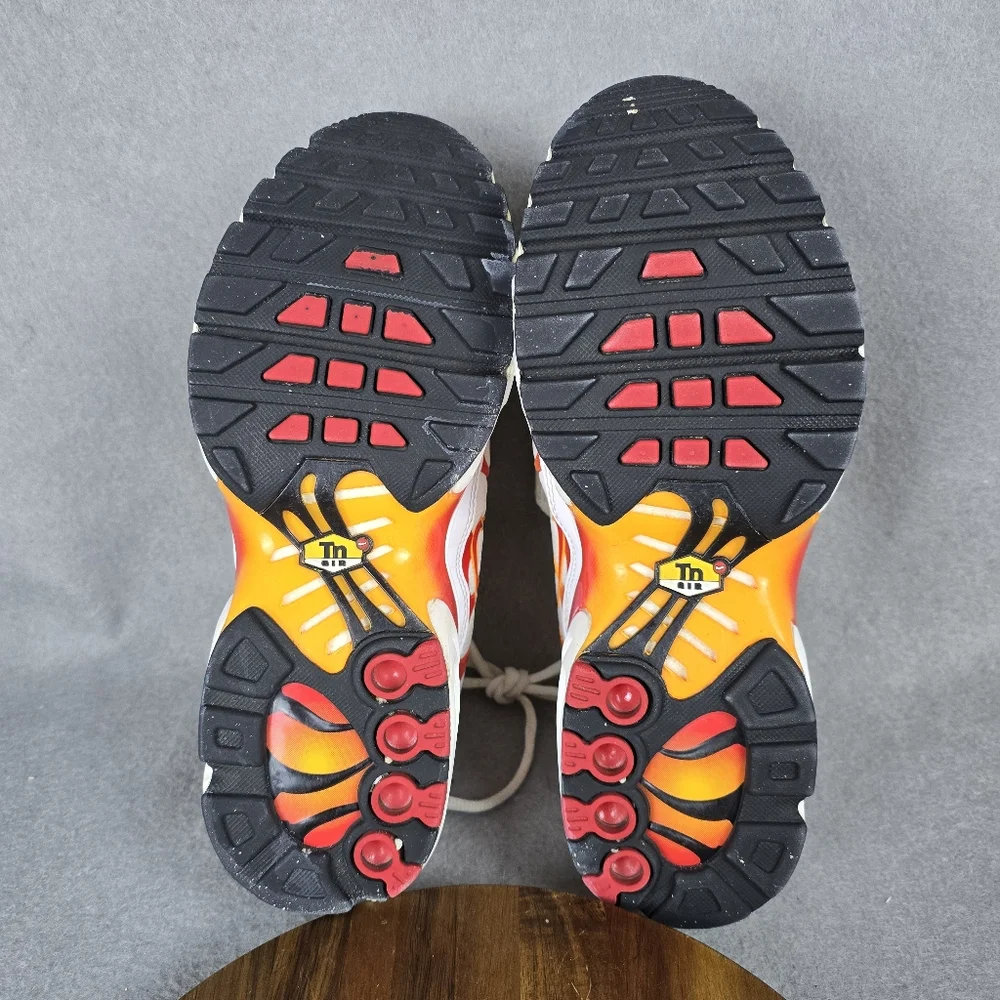 Nike Air Max Plus 1 White Red Laser Orange FN3857-100 GS Size 6.5Y Women's 8 - Picture 10 of 10
